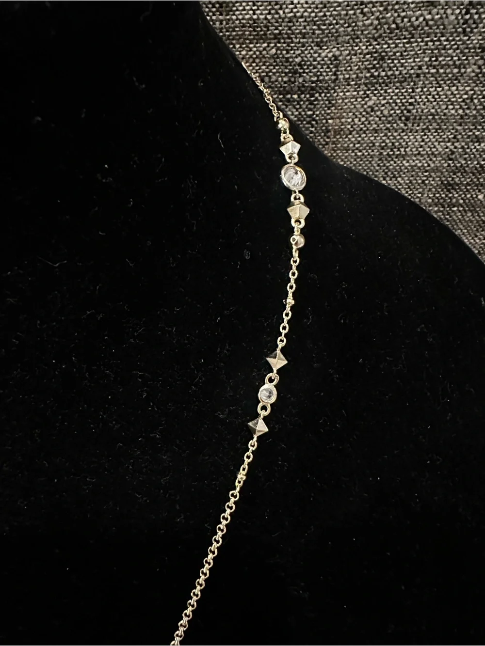 Kendra Scott Gold Double-Tassel Lariat Necklace - Picture 4 of 4